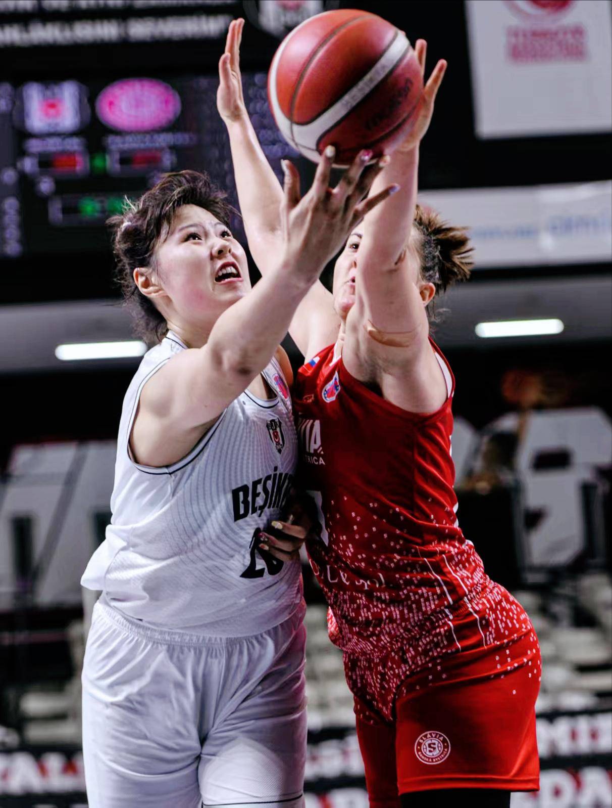 关于19分12篮板！李月汝取得WNBA生涯首次两双的信息