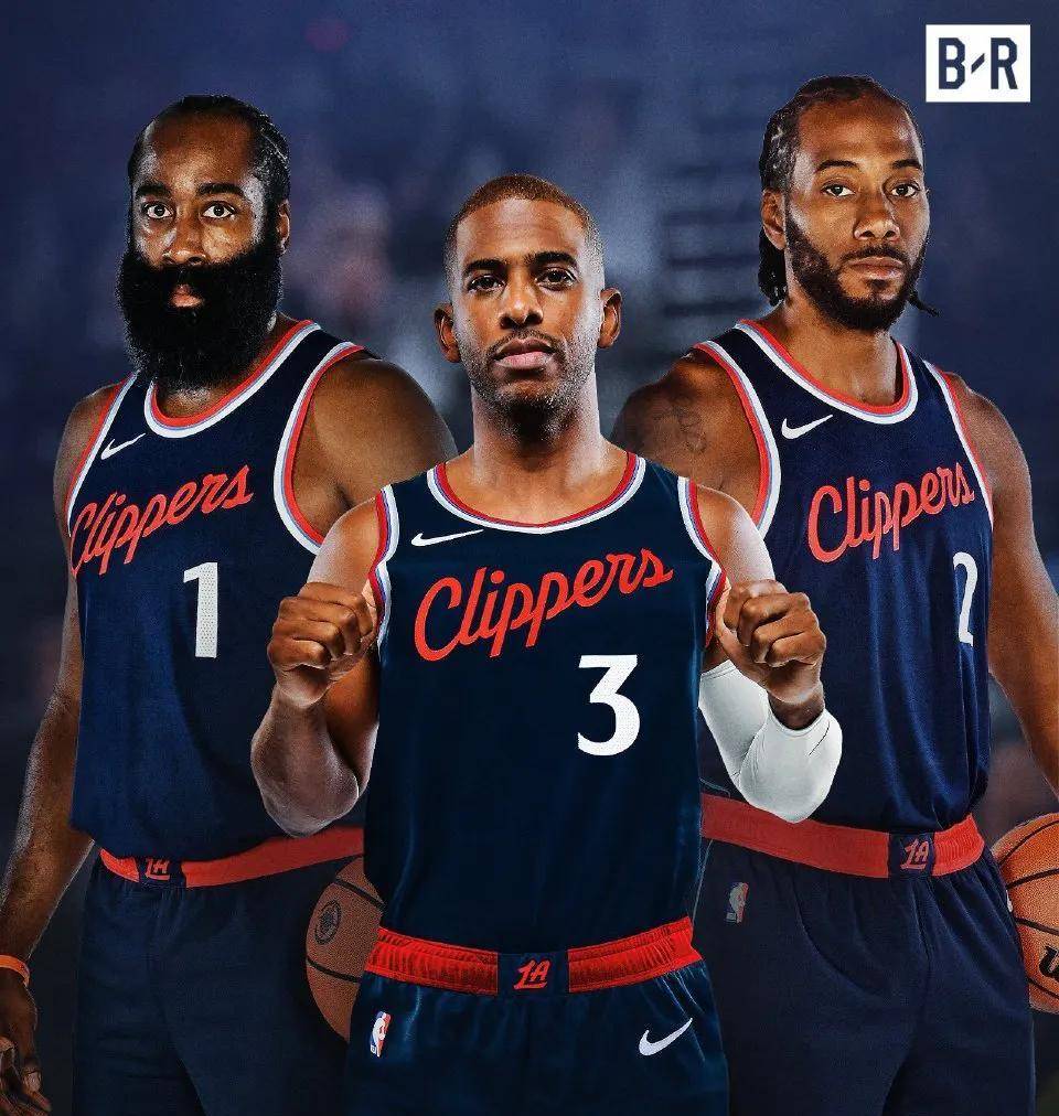 乐竞体育平台-老炮回家！发布会现场球迷高喊“CP3”，保罗情绪激动热泪盈眶的简单介绍