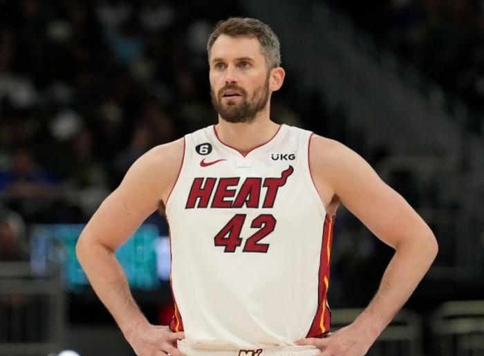 乐福强势复出，骑士迎战纽约尼克斯